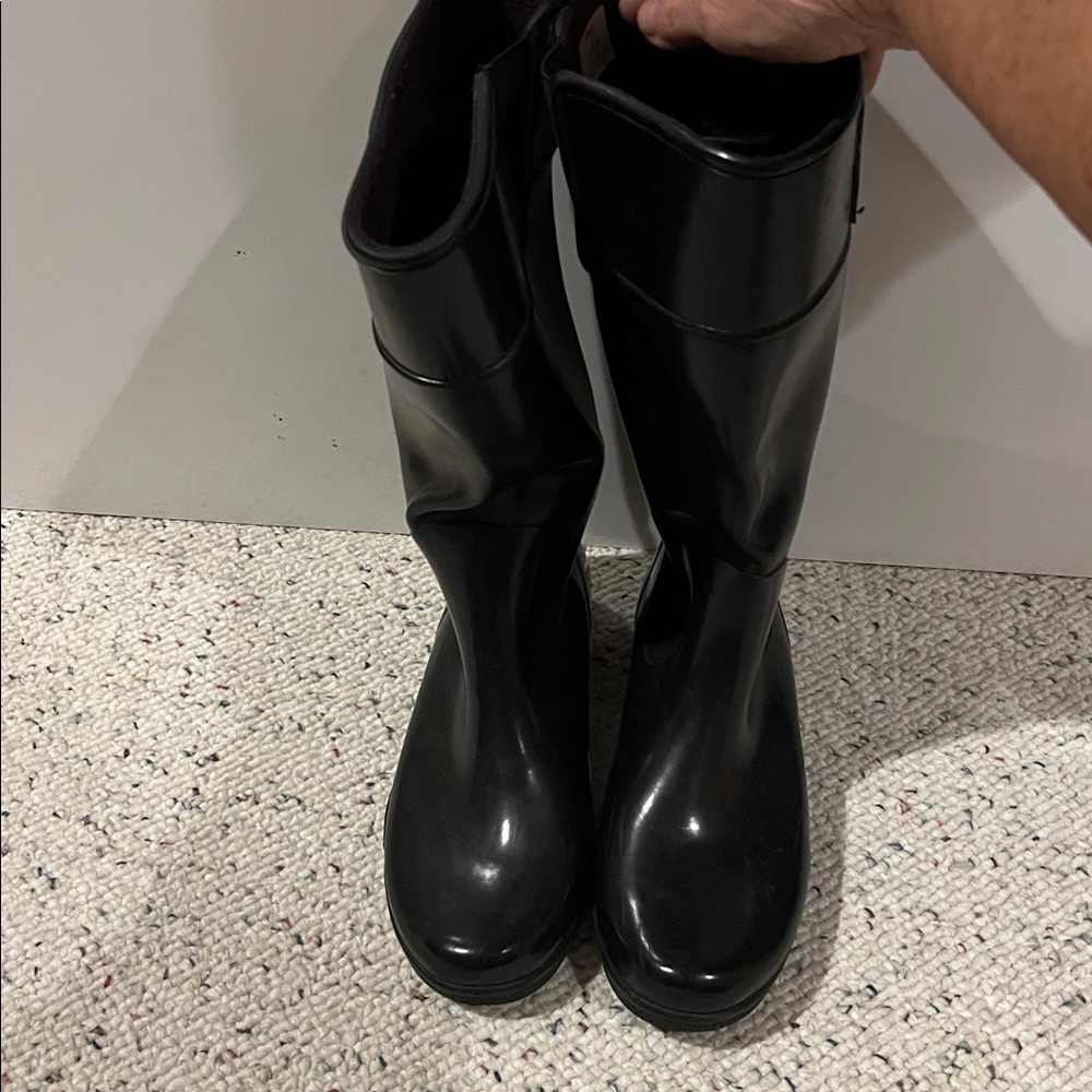 Sperry Rain boots, Black with purple felt lining, size 7